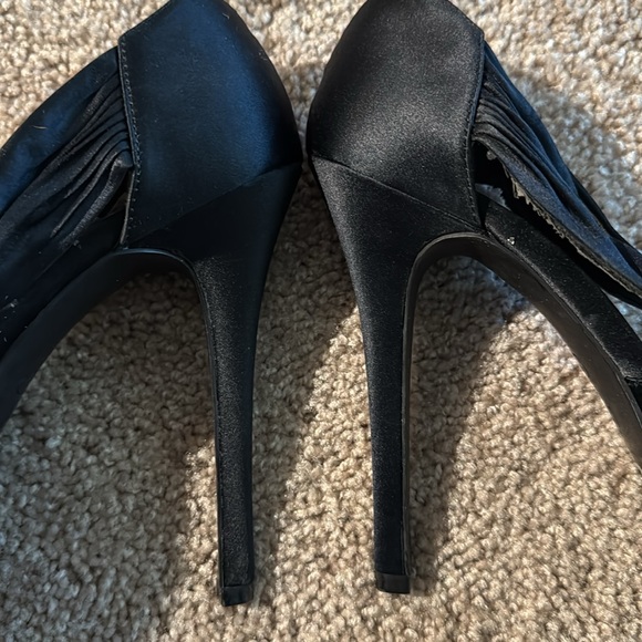 Jessica Simpson Heels - Picture 5 of 7